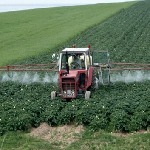 عوامل تأثیرگذار در کاهش کارایی سموم کشاورزی
